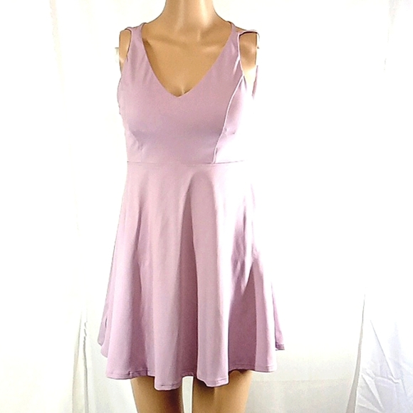 HALARA Other - HALARA THAT TIKTOK BRAND   XS EXTRA SMALL DRESS Lavender Light Purple Short